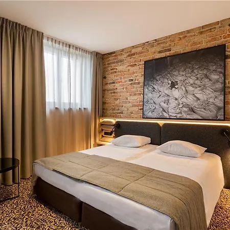 Qubus Hotel 4*